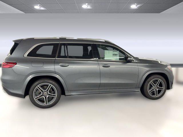 new 2025 Mercedes-Benz GLS 450 car