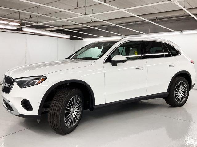 new 2025 Mercedes-Benz GLC 300 car, priced at $51,385