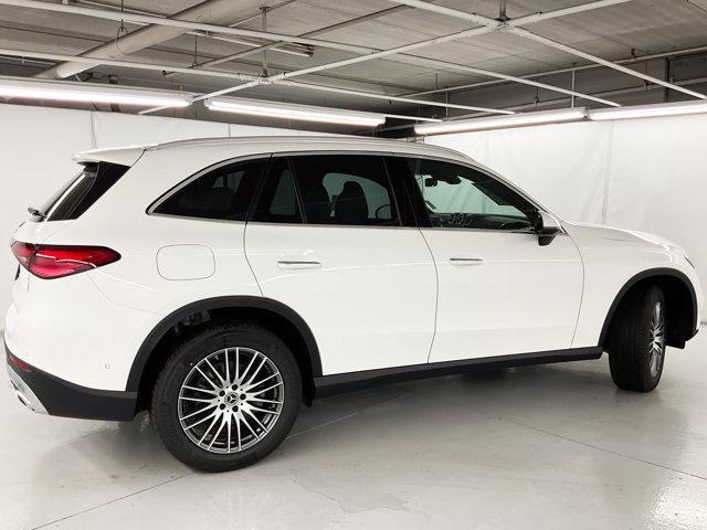 new 2025 Mercedes-Benz GLC 300 car, priced at $51,385