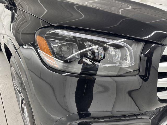 new 2025 Mercedes-Benz GLS 450 car