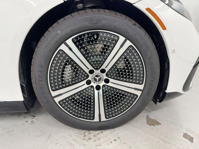 new 2026 Mercedes-Benz EQS 450 car, priced at $103,895