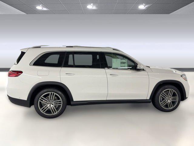 new 2026 Mercedes-Benz GLS 450 car