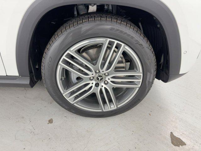 new 2026 Mercedes-Benz GLS 450 car