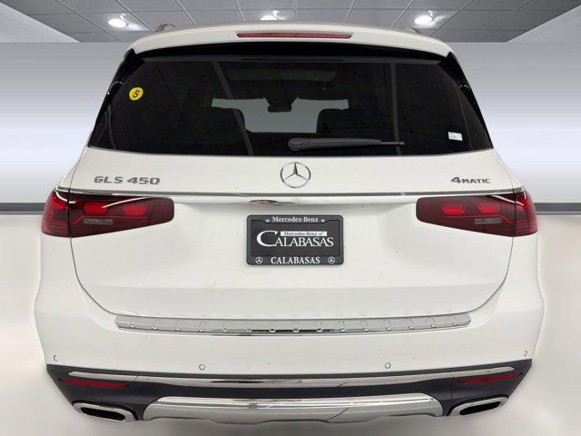 new 2026 Mercedes-Benz GLS 450 car