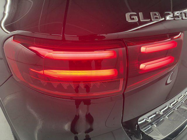 new 2025 Mercedes-Benz GLB 250 car, priced at $47,470