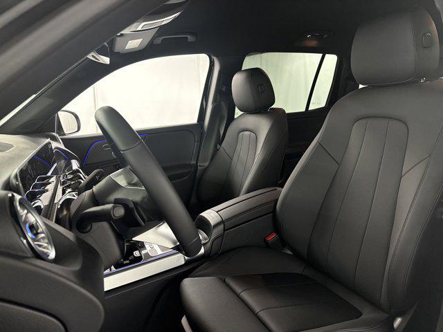 new 2025 Mercedes-Benz GLB 250 car, priced at $47,470