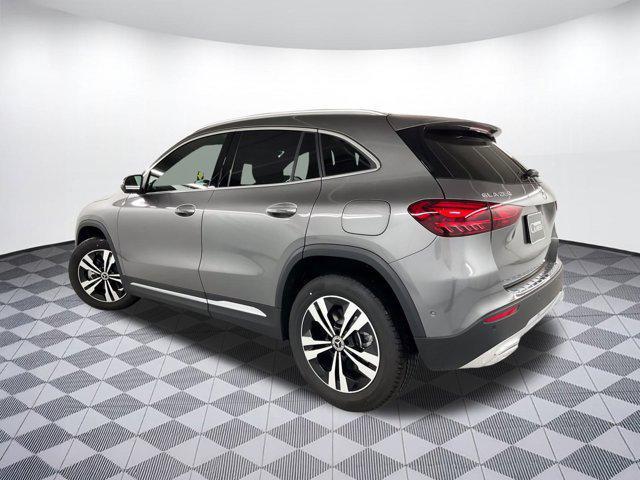 new 2025 Mercedes-Benz GLA 250 car, priced at $48,020