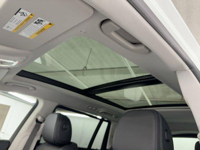 new 2026 Mercedes-Benz GLS 450 car