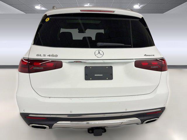 new 2026 Mercedes-Benz GLS 450 car