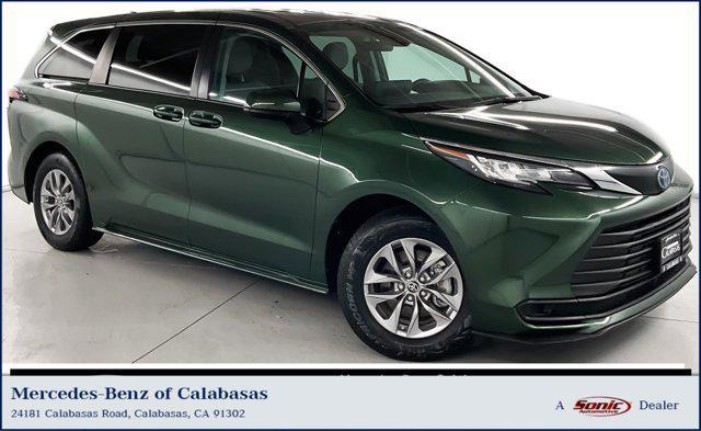 used 2022 Toyota Sienna car, priced at $38,699