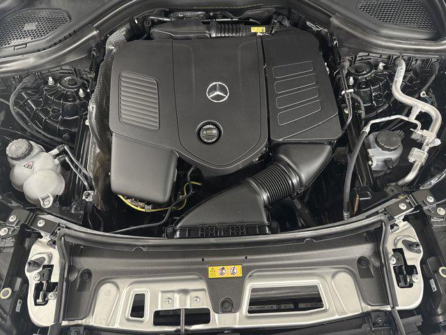 new 2025 Mercedes-Benz GLC 300 car, priced at $50,435