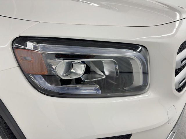used 2021 Mercedes-Benz GLB 250 car, priced at $25,999