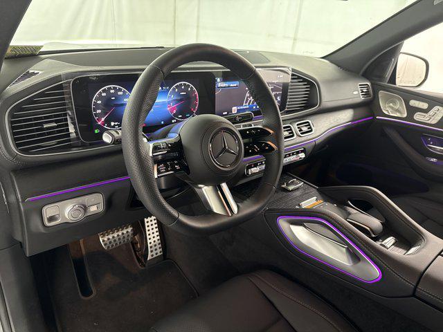 new 2025 Mercedes-Benz GLS 450 car