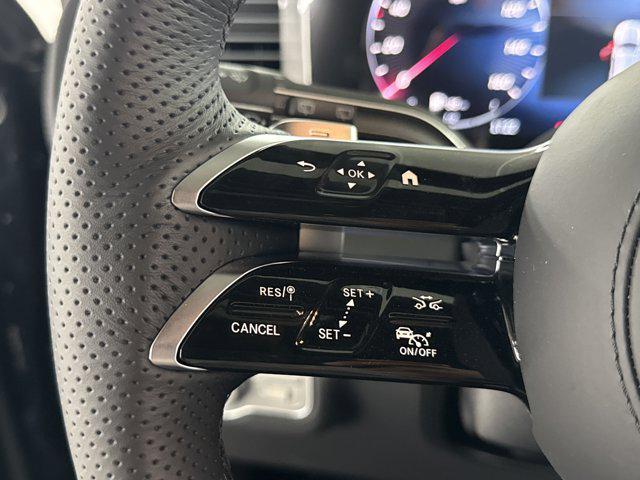 new 2025 Mercedes-Benz GLS 450 car