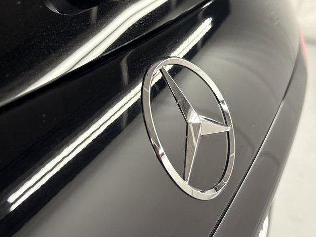 new 2025 Mercedes-Benz GLC 300 car, priced at $51,125