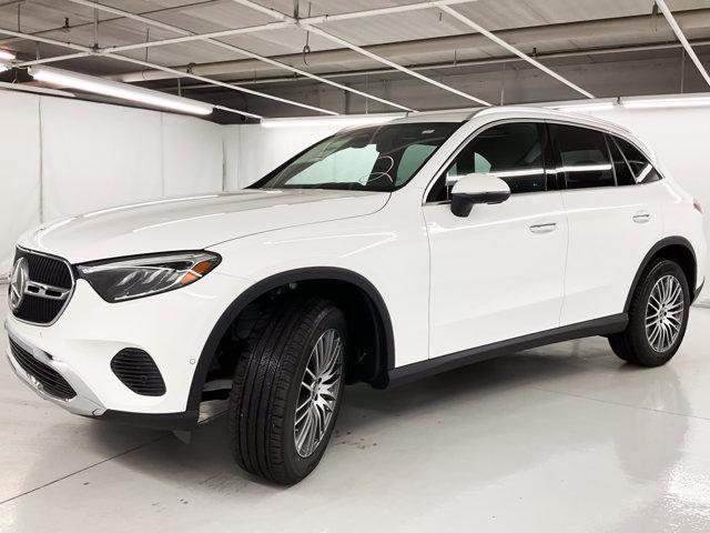 new 2025 Mercedes-Benz GLC 300 car, priced at $51,725