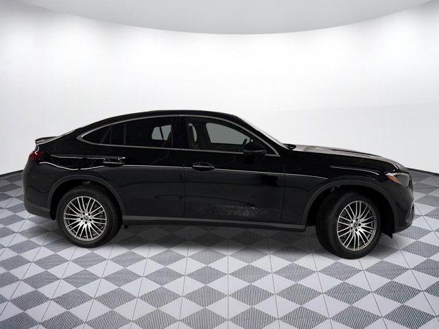 new 2025 Mercedes-Benz GLC 300 car, priced at $61,385