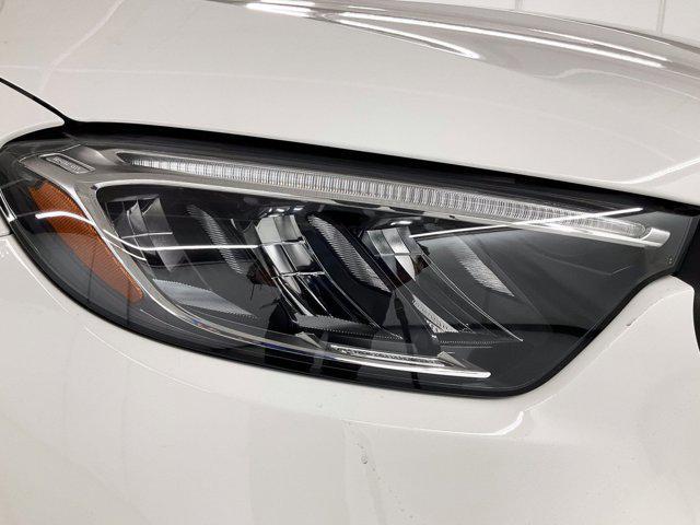 new 2025 Mercedes-Benz GLC 300 car, priced at $51,725