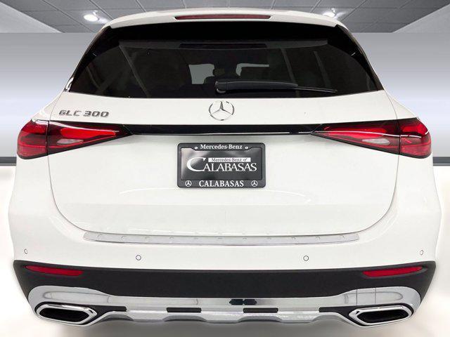 new 2025 Mercedes-Benz GLC 300 car, priced at $51,725