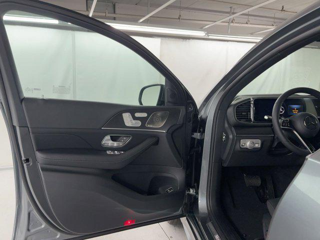 new 2026 Mercedes-Benz GLE 450 car, priced at $81,815
