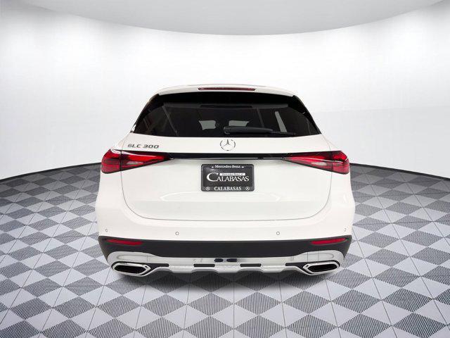 new 2025 Mercedes-Benz GLC 300 car, priced at $51,270