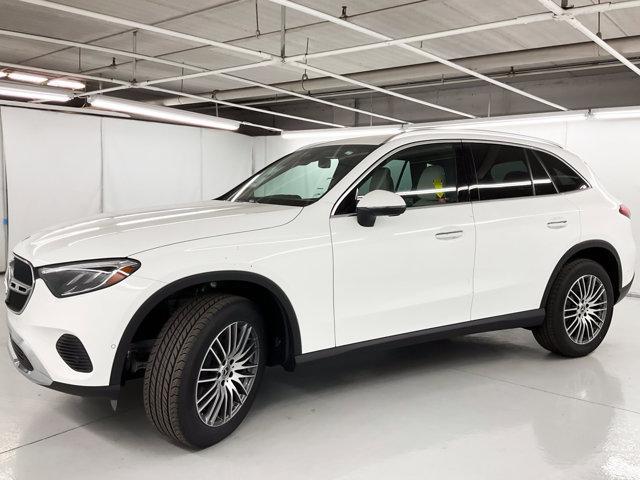 new 2025 Mercedes-Benz GLC 300 car, priced at $51,385