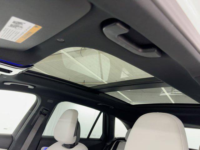 new 2026 Mercedes-Benz GLC 300 car, priced at $58,105