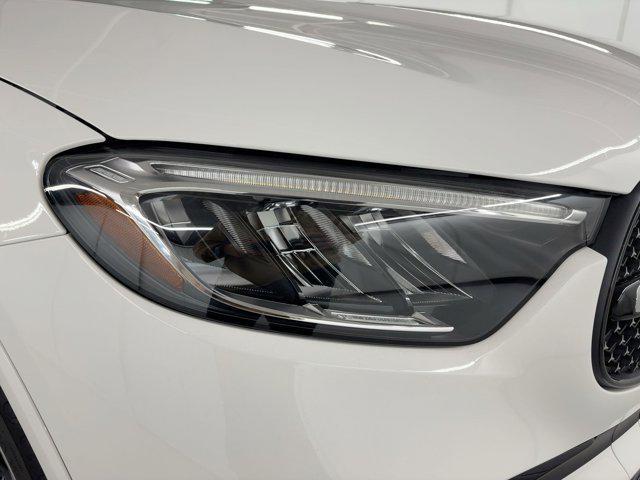 new 2026 Mercedes-Benz GLC 300 car, priced at $58,105