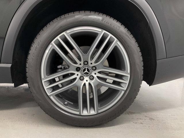 new 2025 Mercedes-Benz GLS 450 car
