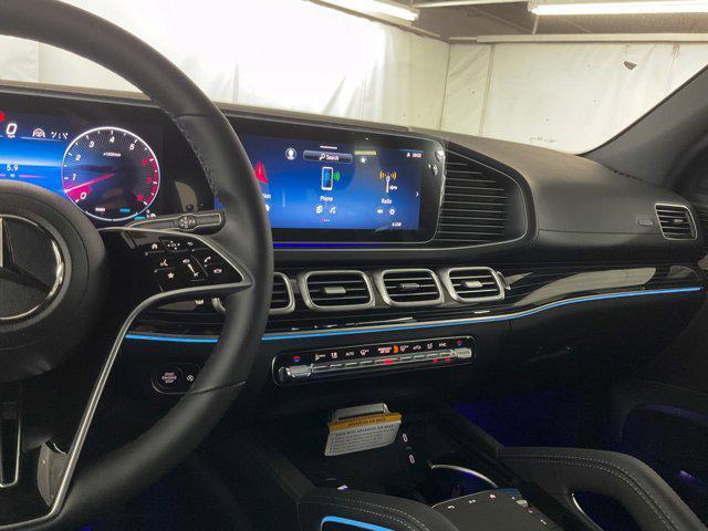 new 2025 Mercedes-Benz GLS 450 car