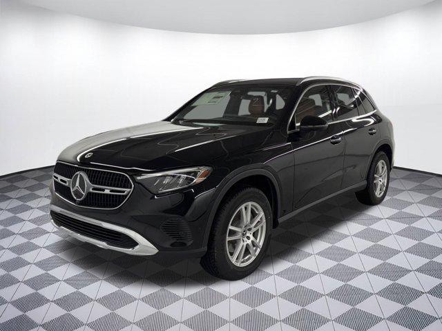 new 2025 Mercedes-Benz GLC 300 car, priced at $51,125