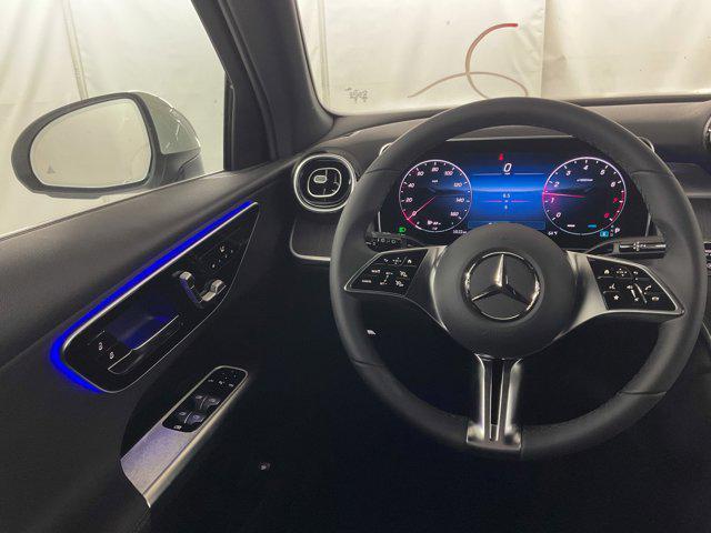 new 2025 Mercedes-Benz GLC 300 car, priced at $51,725