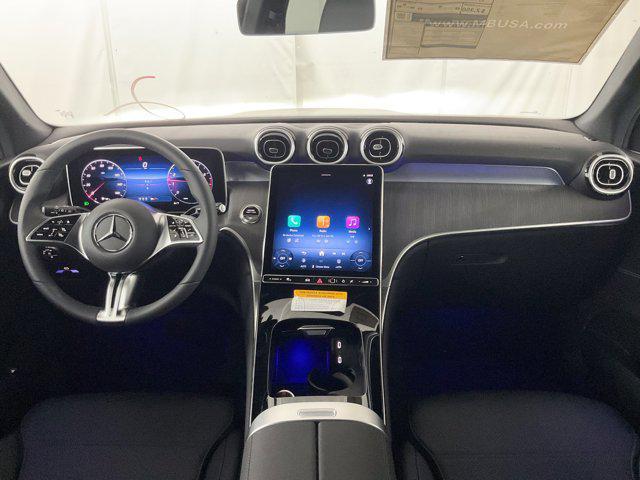 new 2025 Mercedes-Benz GLC 300 car, priced at $51,725