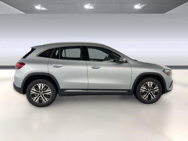 new 2026 Mercedes-Benz GLA 250 car, priced at $44,530