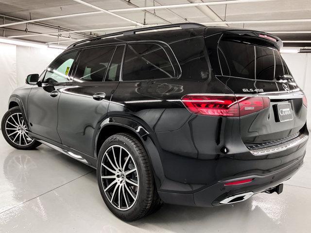 new 2025 Mercedes-Benz GLS 450 car