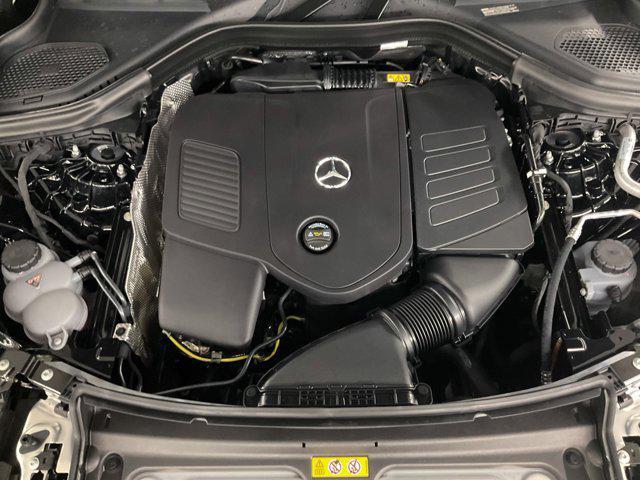 new 2025 Mercedes-Benz GLC 300 car, priced at $51,125