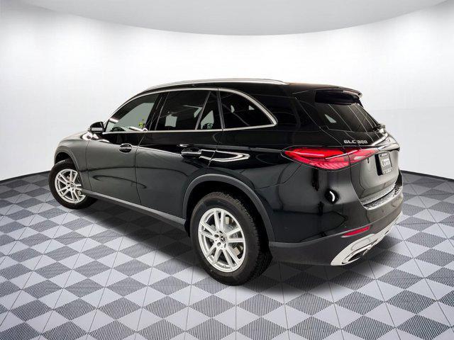 new 2025 Mercedes-Benz GLC 300 car, priced at $51,125