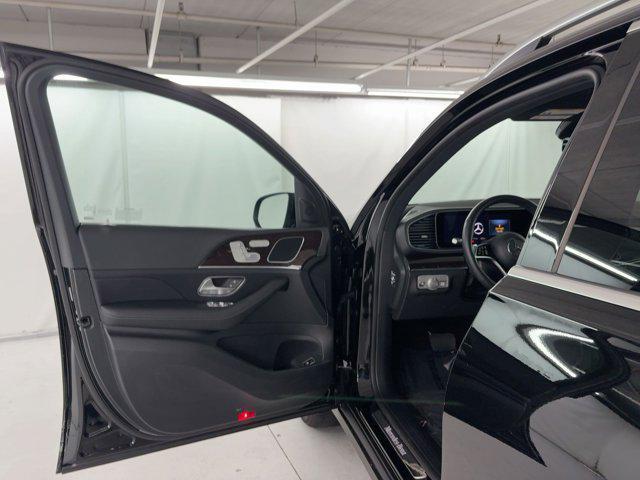 used 2025 Mercedes-Benz GLE 350 car, priced at $55,999