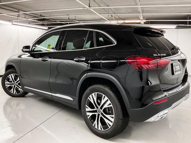 new 2025 Mercedes-Benz GLA 250 car, priced at $44,620