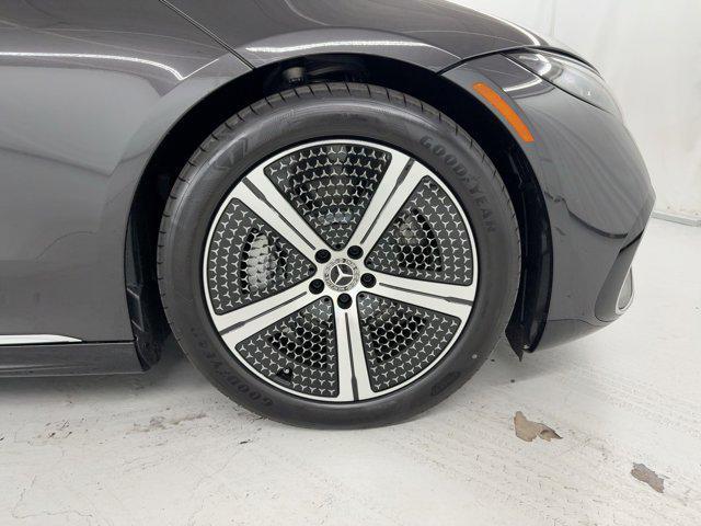 new 2025 Mercedes-Benz EQS 450 car, priced at $113,285