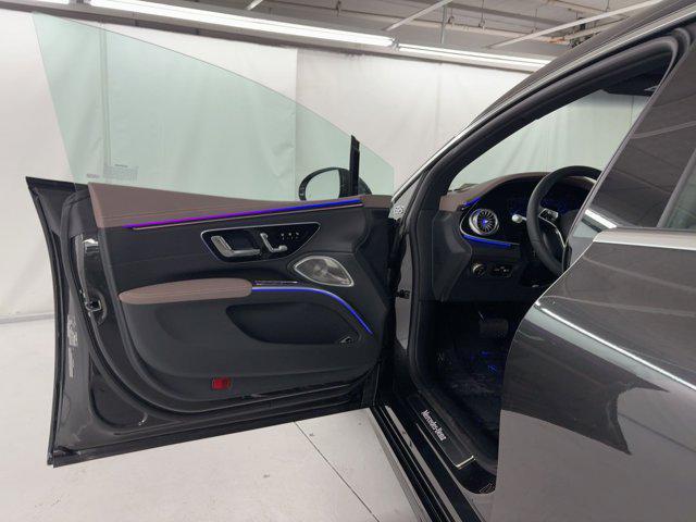 new 2025 Mercedes-Benz EQS 450 car, priced at $113,285