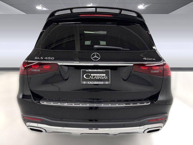 new 2025 Mercedes-Benz GLS 450 car