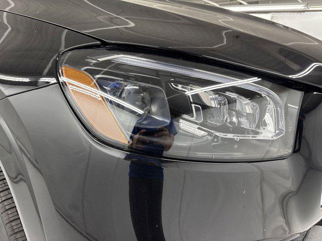 new 2025 Mercedes-Benz GLS 450 car