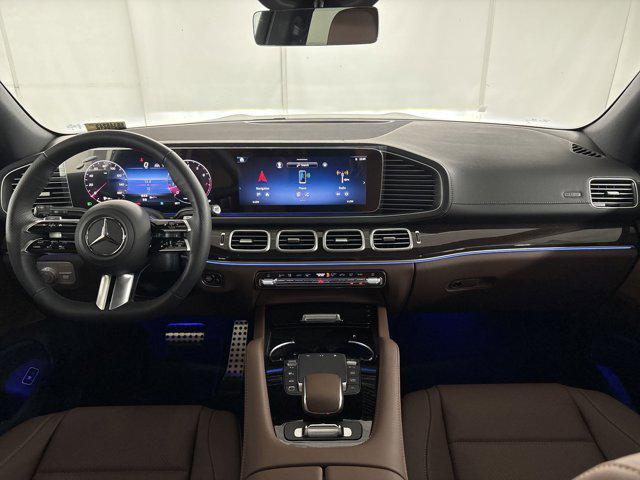 new 2025 Mercedes-Benz GLS 450 car