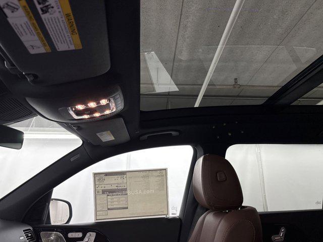 new 2025 Mercedes-Benz GLS 450 car