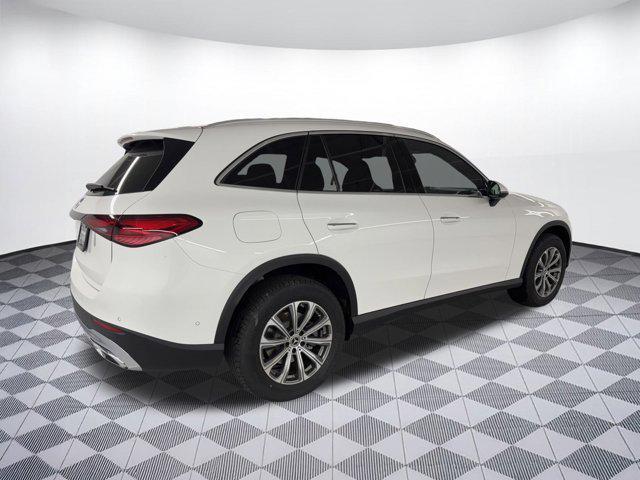 new 2025 Mercedes-Benz GLC 300 car, priced at $51,760
