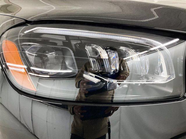 new 2025 Mercedes-Benz GLS 450 car