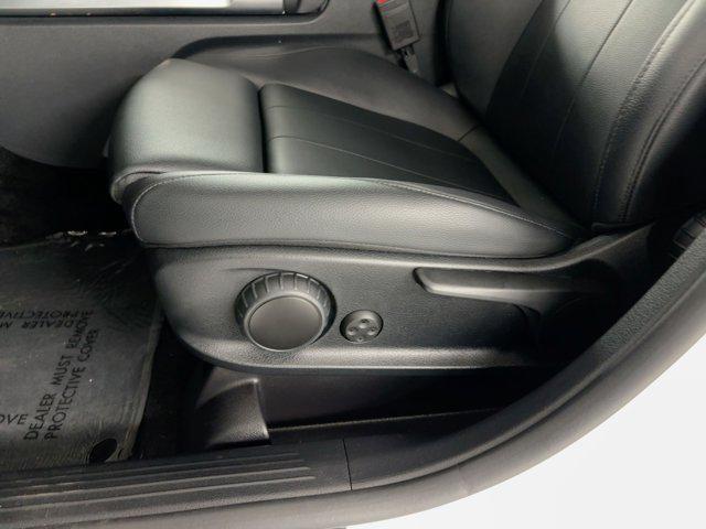 used 2022 Mercedes-Benz GLB 250 car, priced at $28,999