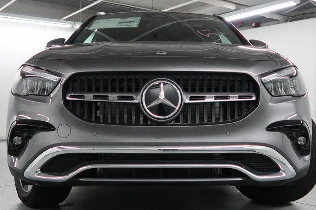 new 2025 Mercedes-Benz GLA 250 car, priced at $47,940