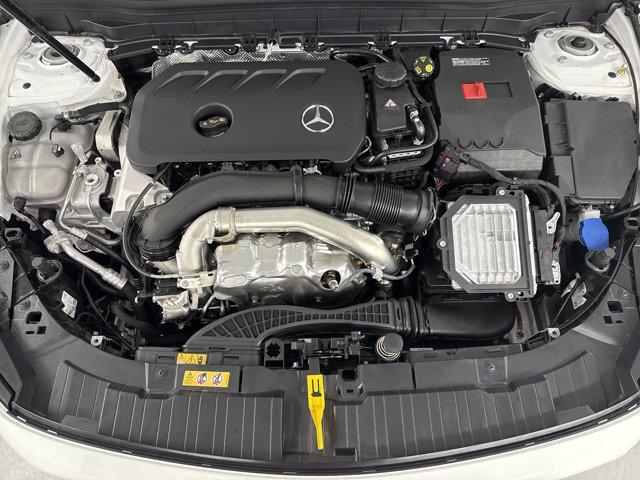 new 2025 Mercedes-Benz GLB 250 car, priced at $46,985